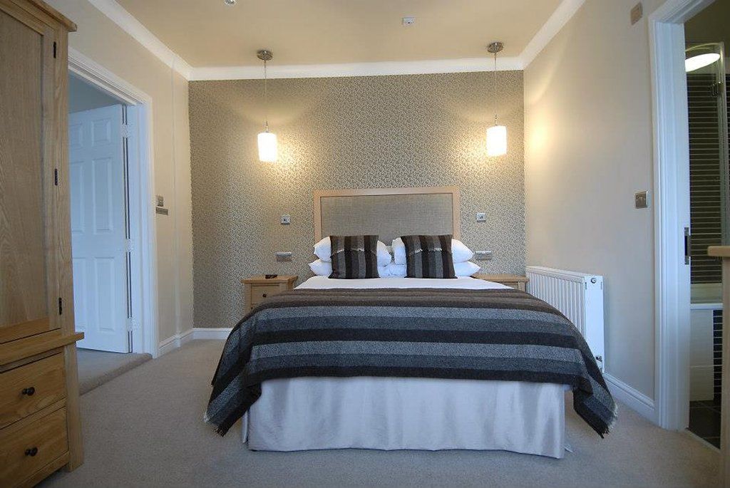 Gwesty'R Emlyn Hotel Newcastle Emlyn Exteriör bild