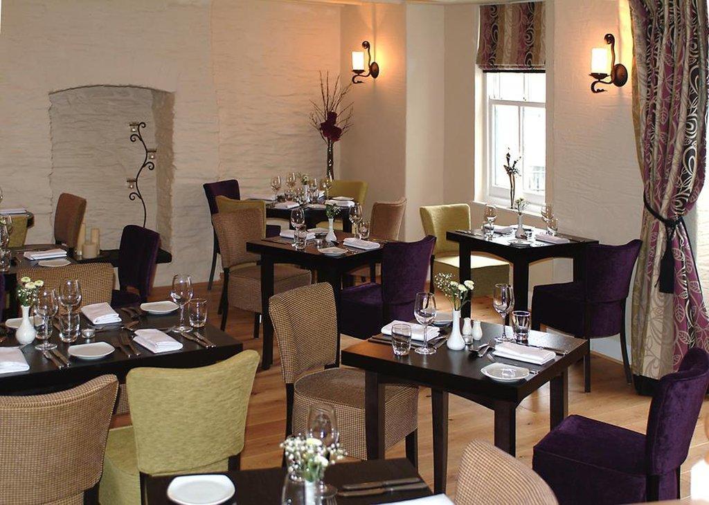 Gwesty'R Emlyn Hotel Newcastle Emlyn Exteriör bild