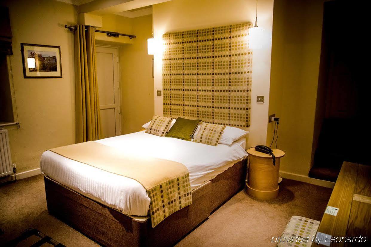 Gwesty'R Emlyn Hotel Newcastle Emlyn Exteriör bild