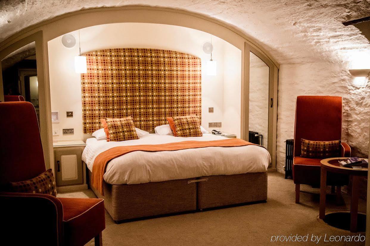 Gwesty'R Emlyn Hotel Newcastle Emlyn Exteriör bild