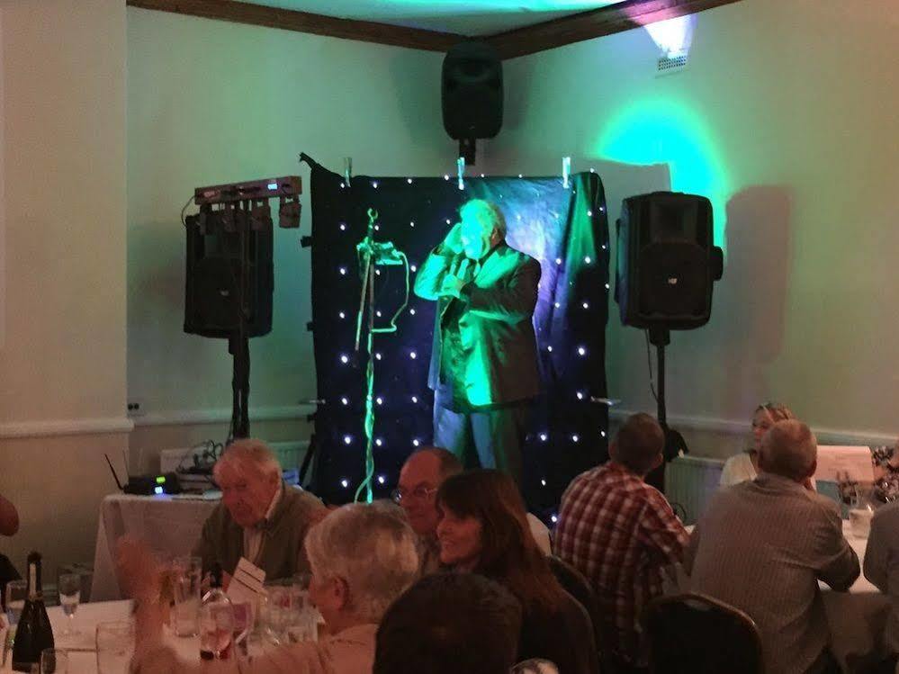 Gwesty'R Emlyn Hotel Newcastle Emlyn Exteriör bild